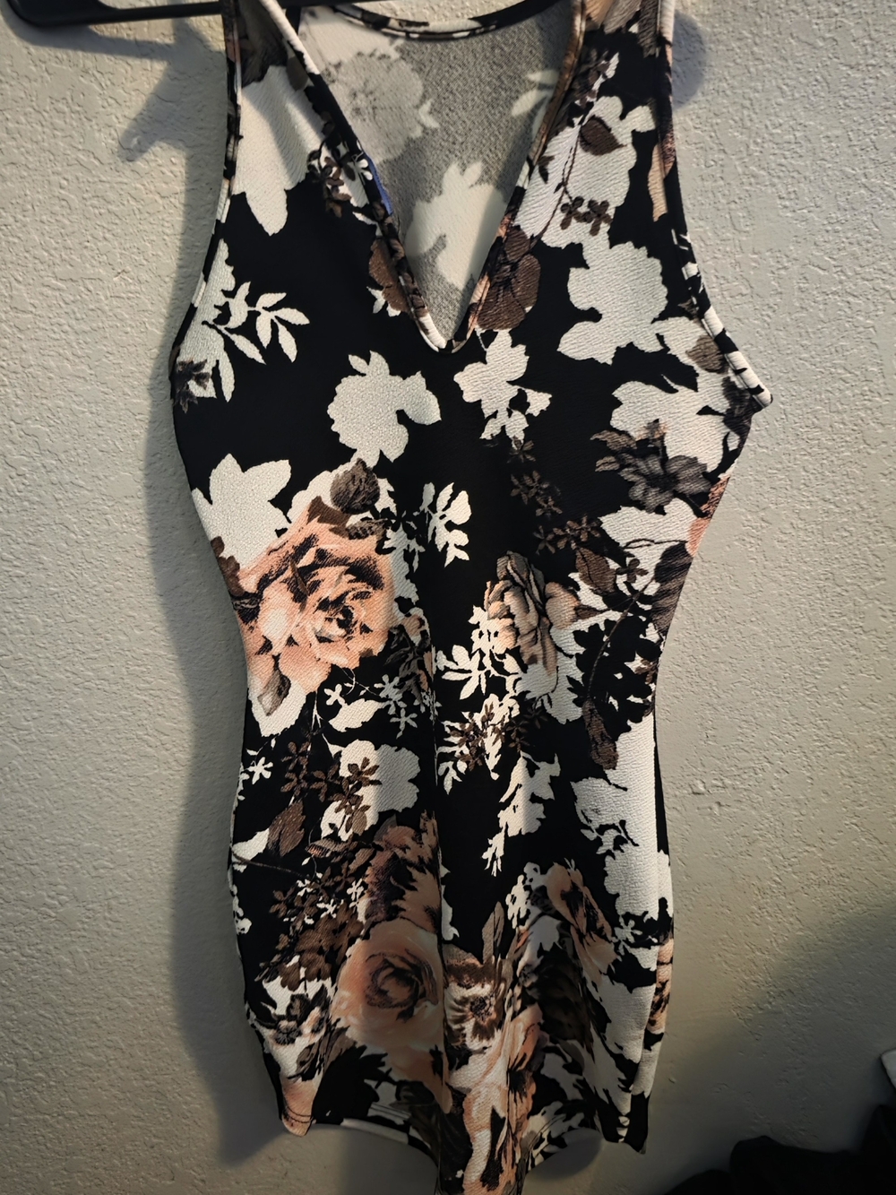 Floral V-Neck Bodycon Dress in Black and Blush